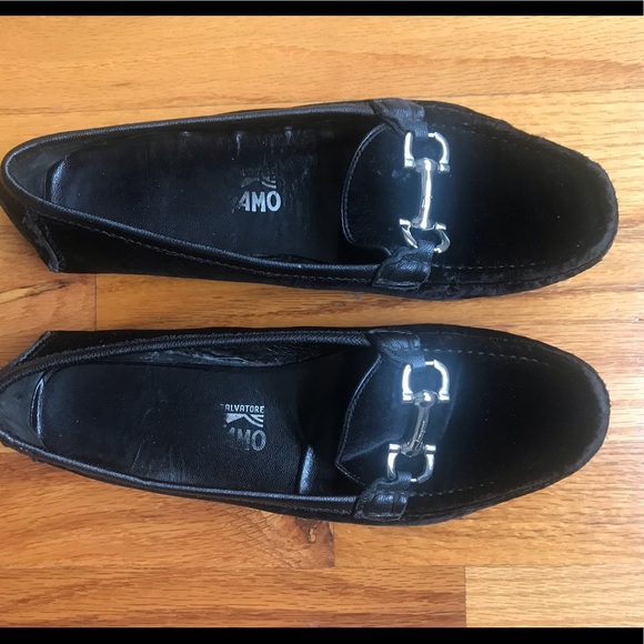 Authentic Ferragamo Swede Loafers - Picture 3 of 16